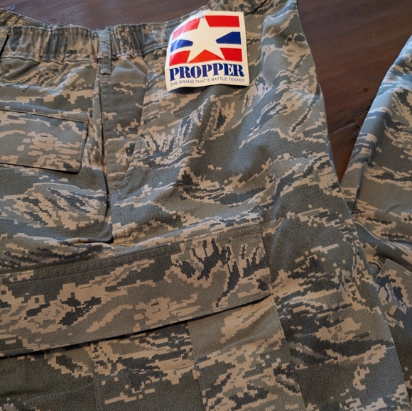 NWT U.S. Air Force Digital Camo Trouser, Size 36L - Picture 4 of 13